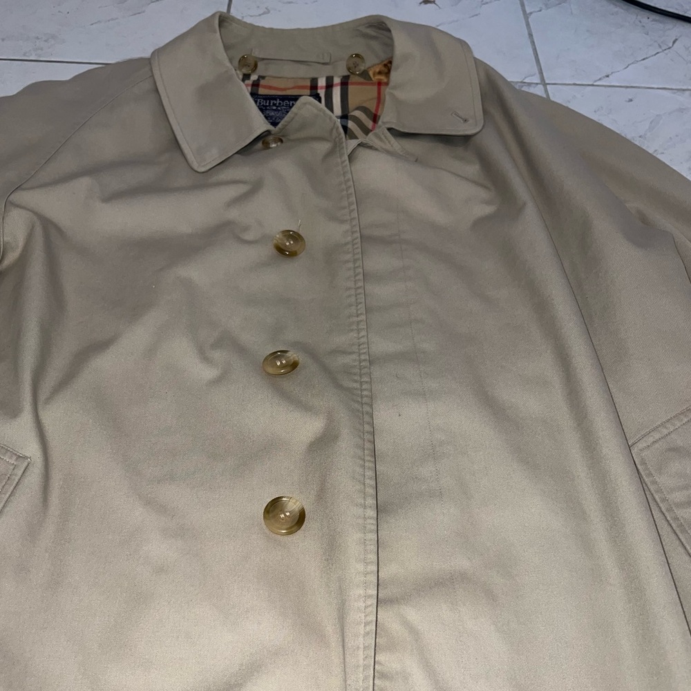 Burberry Tan Trench Coat - Picture 4 of 14